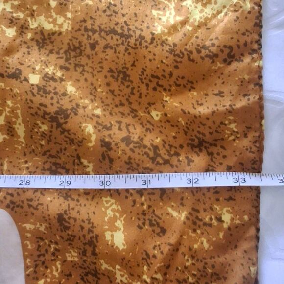 Vintage Abstract Silk Scarf – Gustav Klimt “The Kiss” Art Print Square - Picture 9 of 9